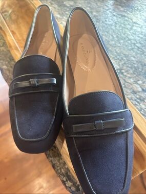 Bandolino Navy Suede Bow Trim Loafers